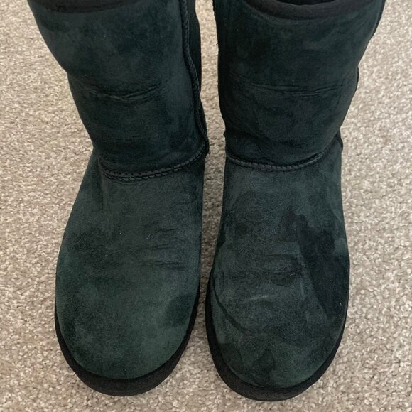 Men's Black Short Classic Ugg Boots - Size 8 - Picture 1 of 7